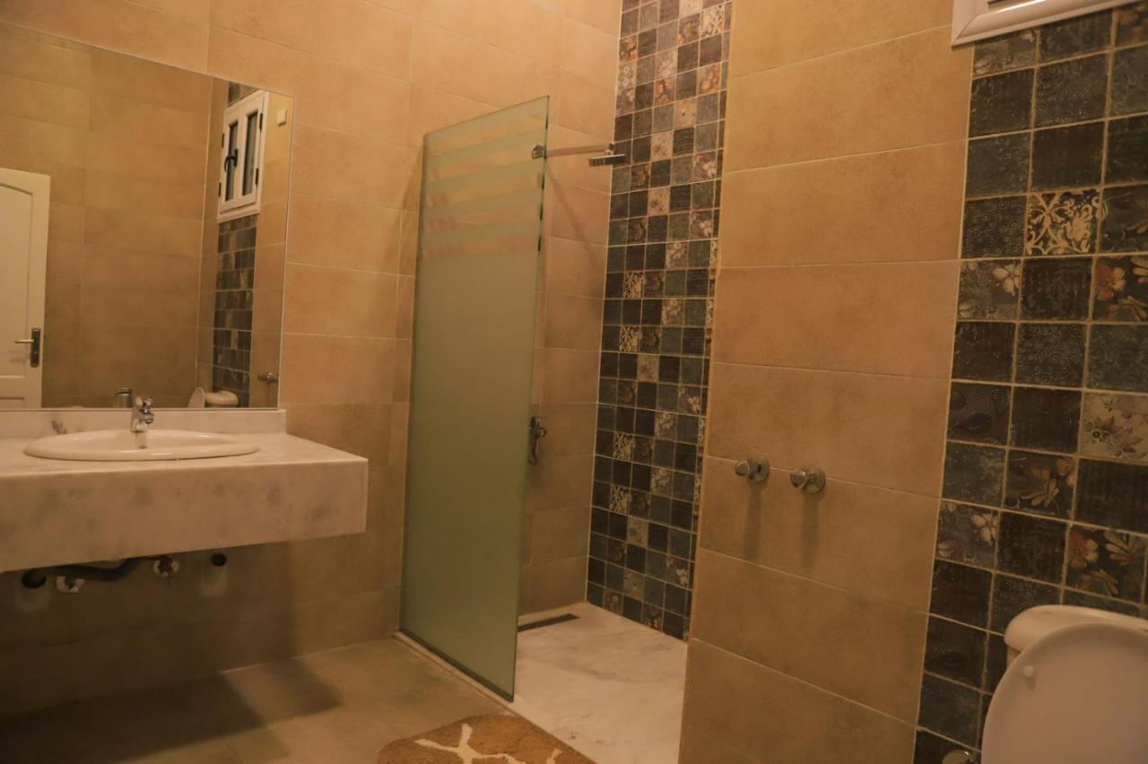 Royal Nile Villa - Pool View Apartment 1 Луксор Екстериор снимка