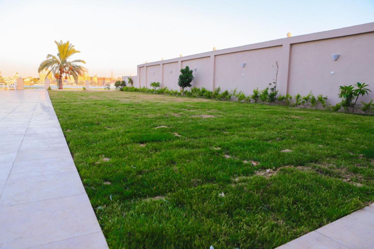 Royal Nile Villa - Pool View Apartment 1 Луксор Екстериор снимка