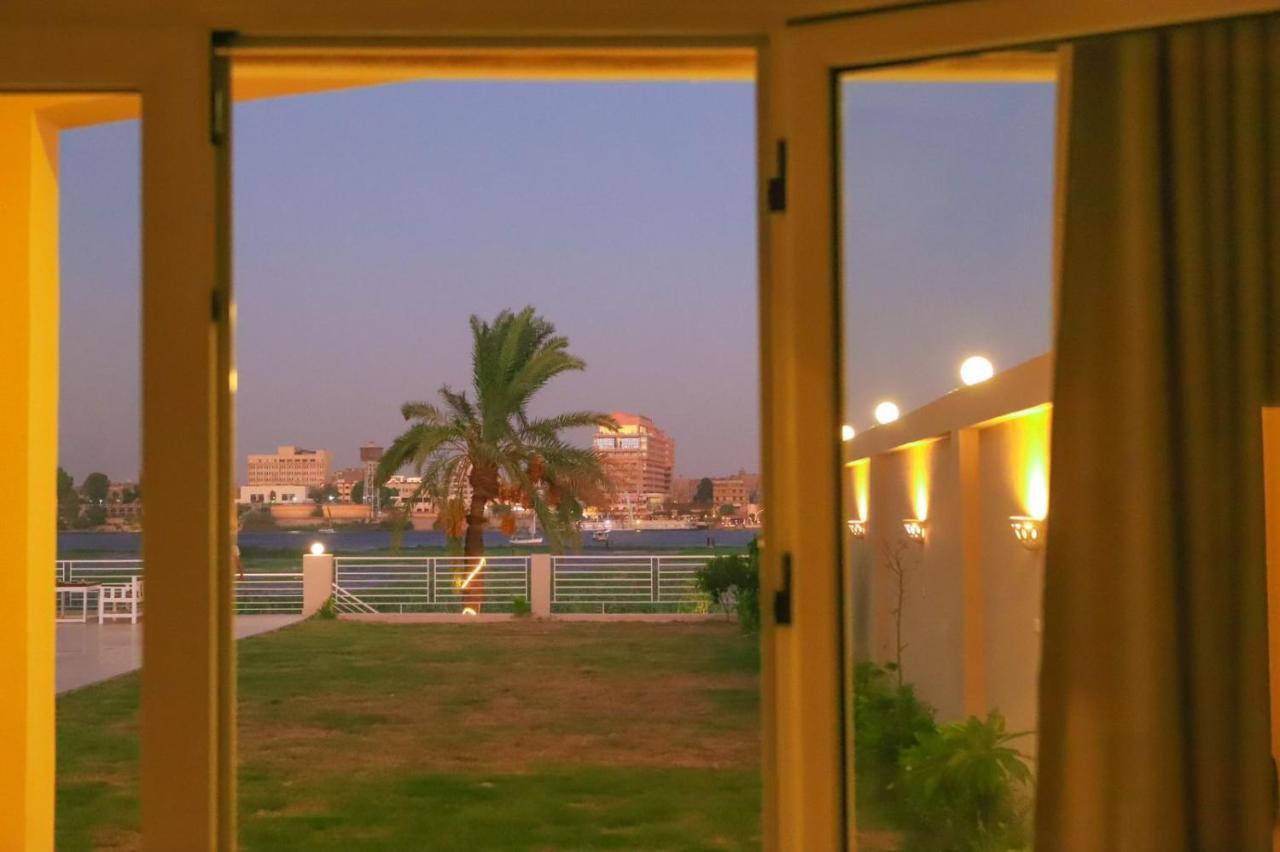 Royal Nile Villa - Pool View Apartment 1 Луксор Екстериор снимка