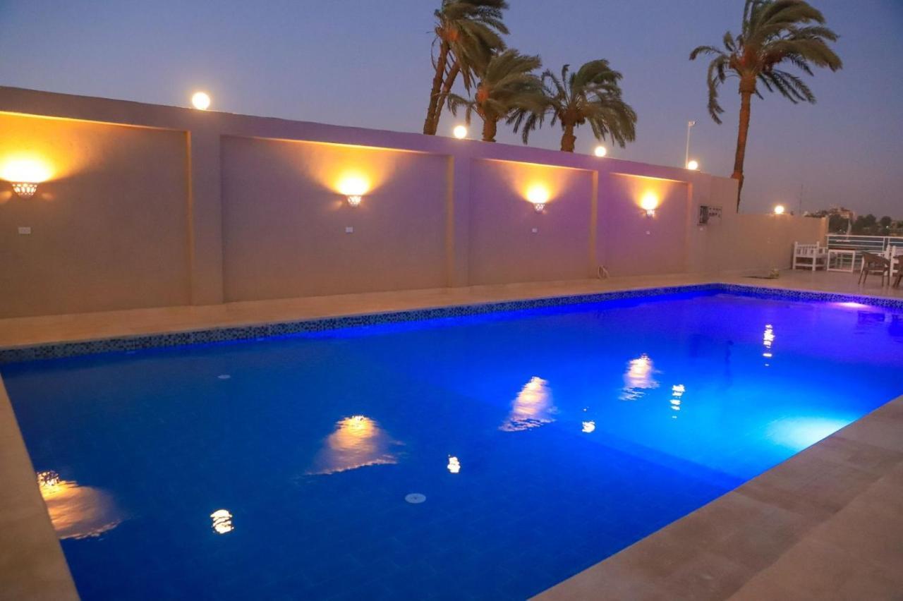 Royal Nile Villa - Pool View Apartment 1 Луксор Екстериор снимка