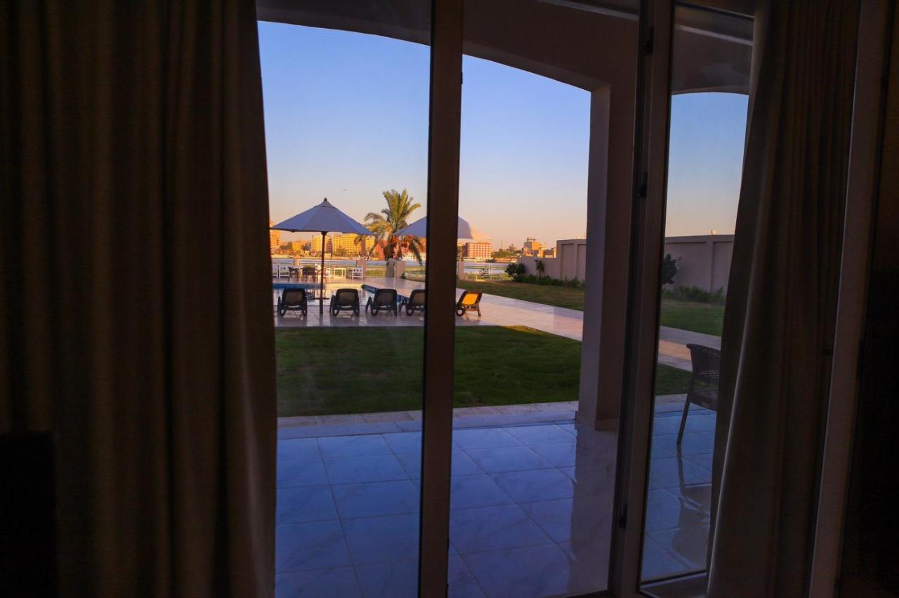Royal Nile Villa - Pool View Apartment 1 Луксор Екстериор снимка