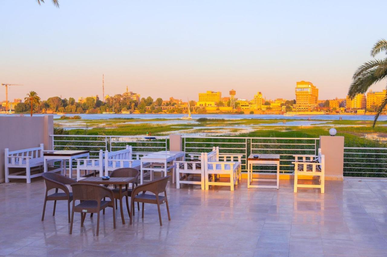Royal Nile Villa - Pool View Apartment 1 Луксор Екстериор снимка