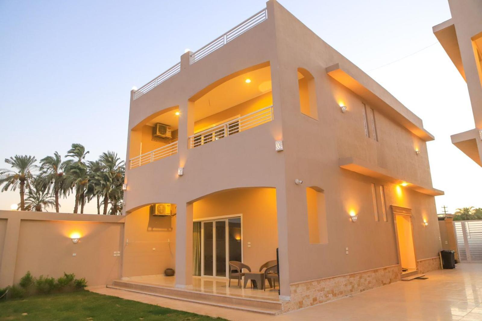 Royal Nile Villa - Pool View Apartment 1 Луксор Екстериор снимка